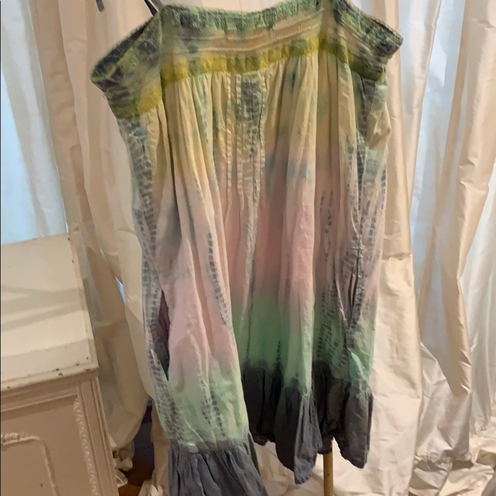 Dress - Picture 6 of 6